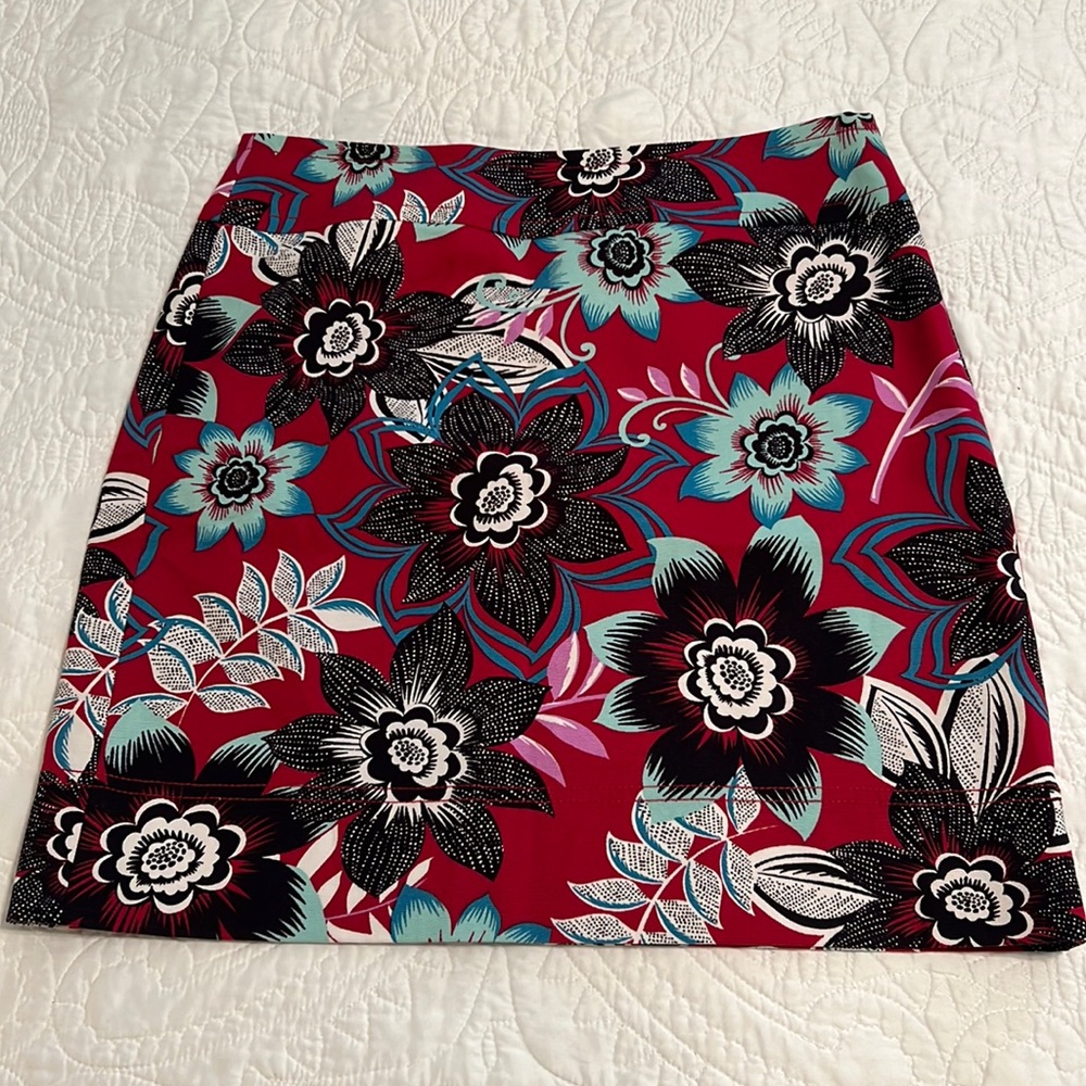 Talbots 2p Skirt.  Like new.  Lined.